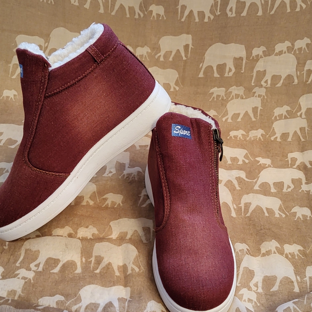 Sorel Burgundy Ankle Boots